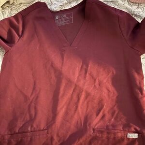 Figs scrubs top in size small
